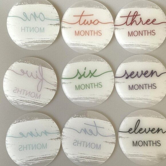 BABY MONTHLY MILESTONE SIGNS GENDER NEUTRAL ACRYLIC DISCS - Picture 11 of 13